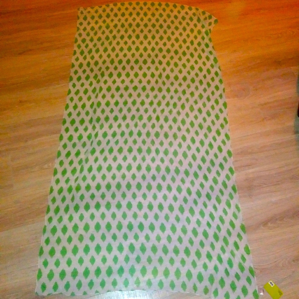 NWT The Spring Shop green beach shawl scarf